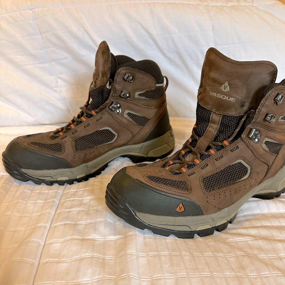 Vasque Breeze 2.0 GoreTex Leather Hiking boots size 11.5 Brown